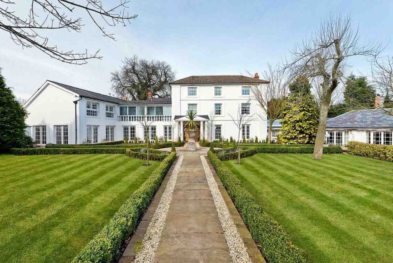 Hen Party Houses to rent UK Party Houses