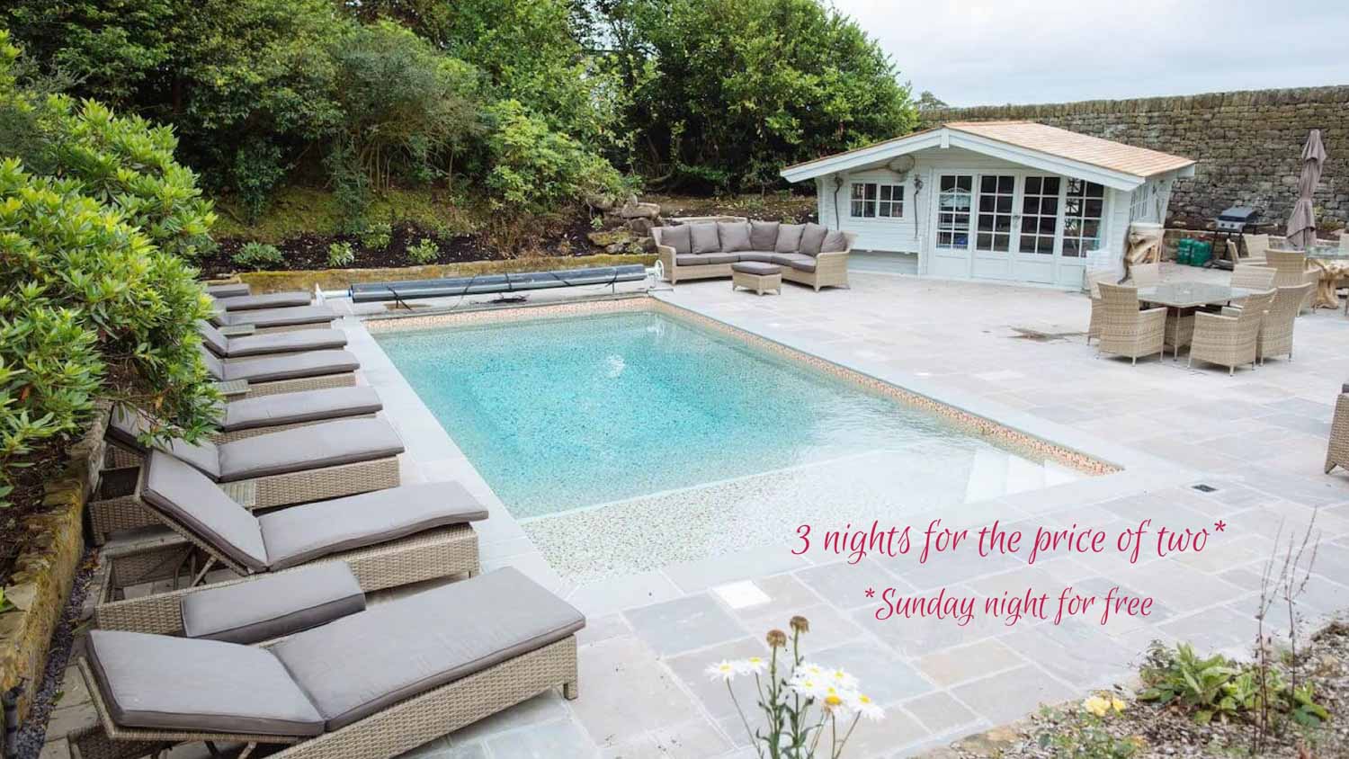 venues with pools and hot tubs