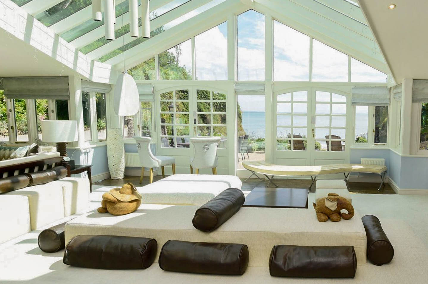 94593151030734078398 rent out beach house