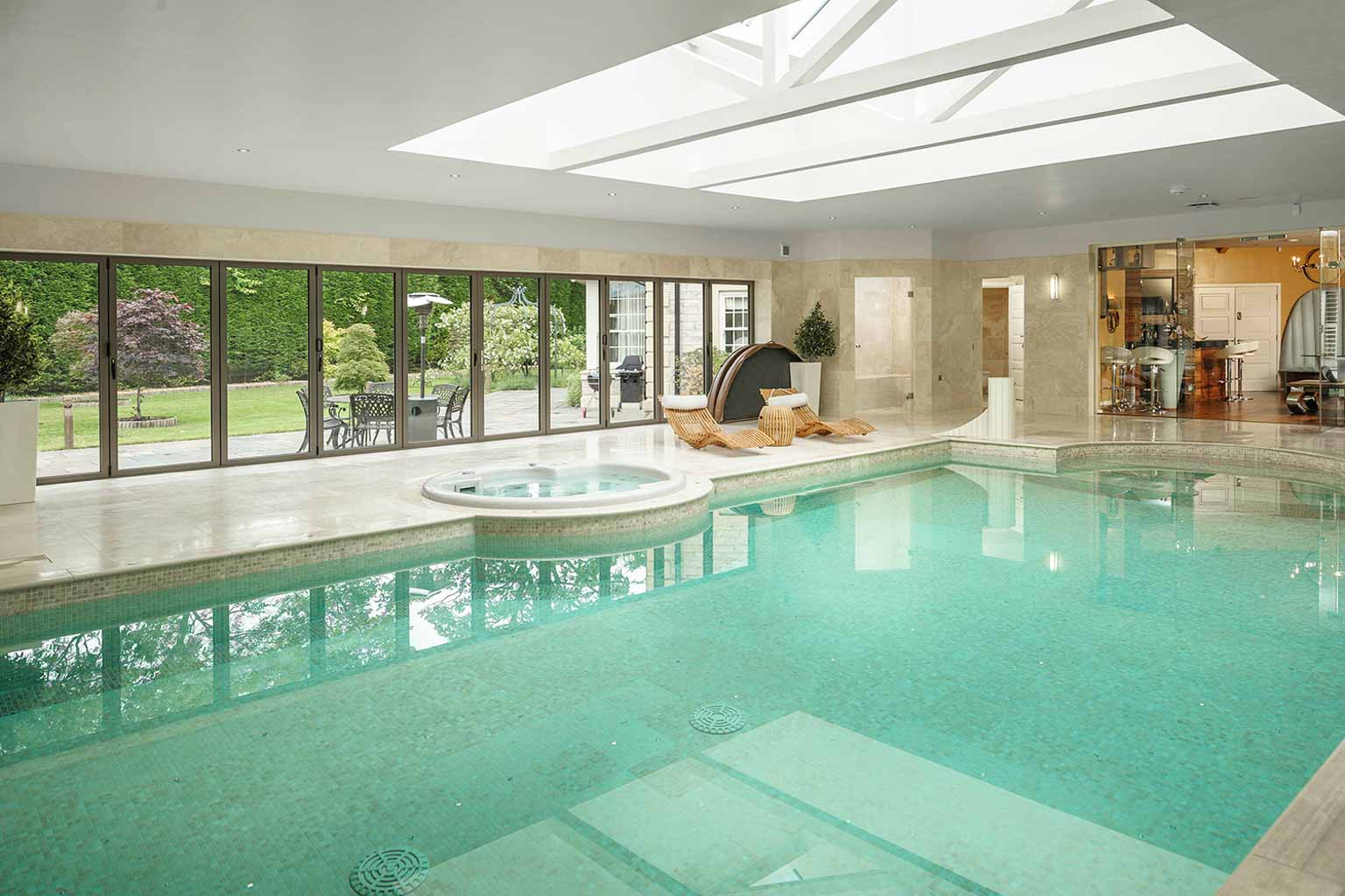 Party Houses With Swimming Pools And Hot Tubs Party Houses Uk